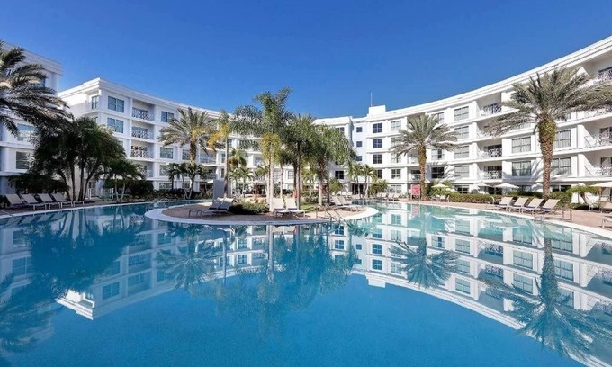 Celebration Apartment | Stunning 2-Bedroom Apartment in Orlando - Your Perfect Disney Getaway!