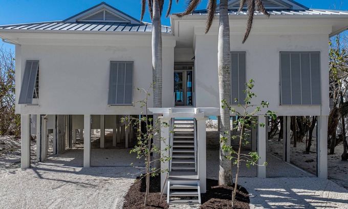 Boca Grande House | Stunning Beachfront Home 3-bedroom, 3-bathroom home on Boca Grande