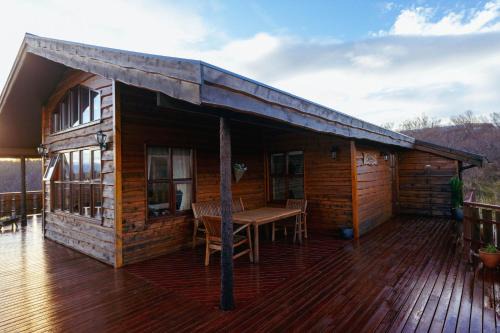 Borgarnes House | Stunning Cabin with Breathtaking Views!