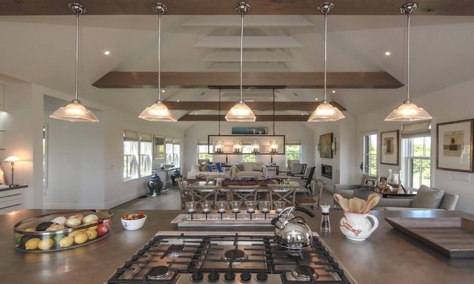 Siasconset House | Stunning contemporary Andrew Kotchen designed home in Sconset