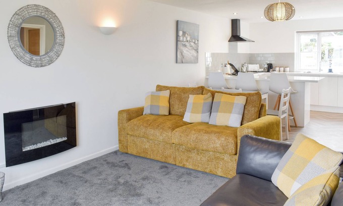 Benllech Cottage | Stunning, far reaching, panoramic sea views to Puffin Island and Great Orme.
