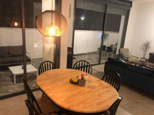 Ra'ananna Apartment | Stunning four bedroom duplex in central Raanana