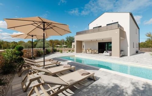 Kras House | Stunning Home In Kras With Wifi