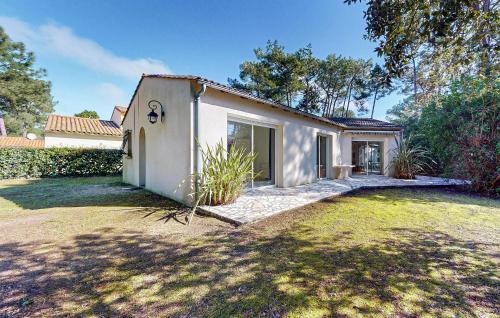 La Palmyre House | Stunning Home In Les Mathes With Wifi
