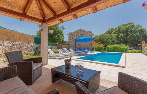 Drnis House | Stunning Home In Siritovci With Wifi