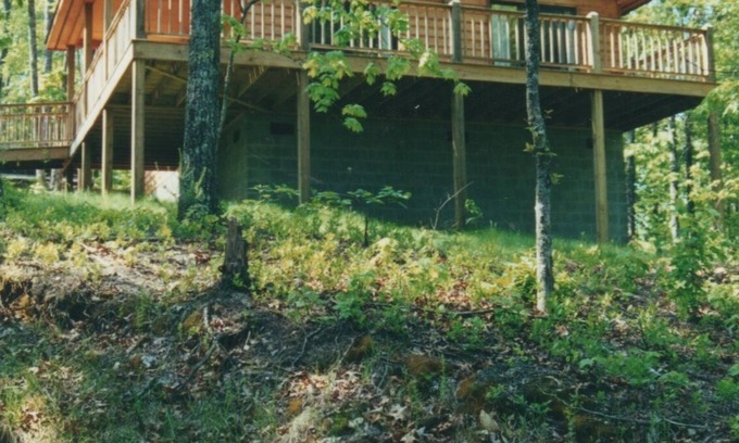 Murphy Ski Chalet | Stunning Mountain Views! And So Much To Do! Family & Pet Friendly.