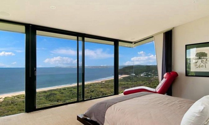 Killcare House | Stunning Ocean Panorama by HolidayCo.