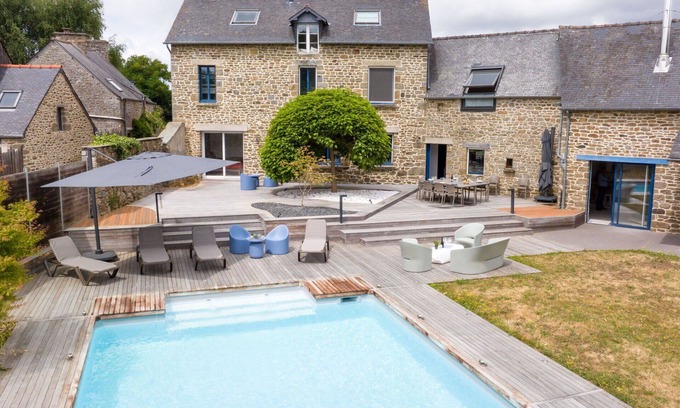 Le Tronchet Villa | Stunning private villa for 12 people with private pool, WIFI, TV and terrace