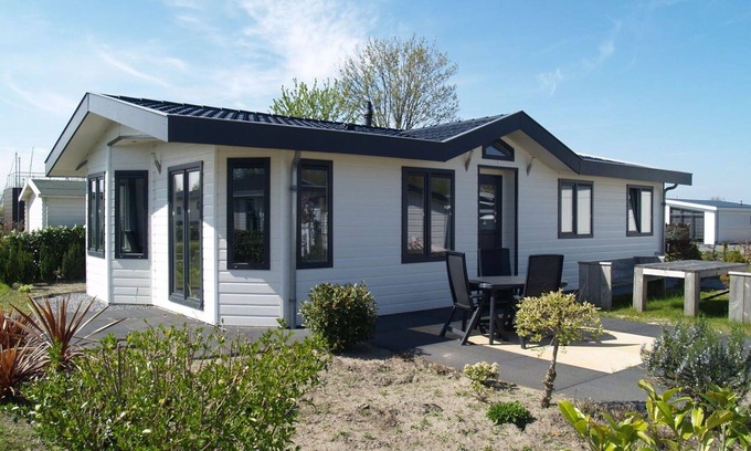 Dordtse Biesbosch House | Stunning private villa for 6 guests with WIFI, pool, TV and terrace