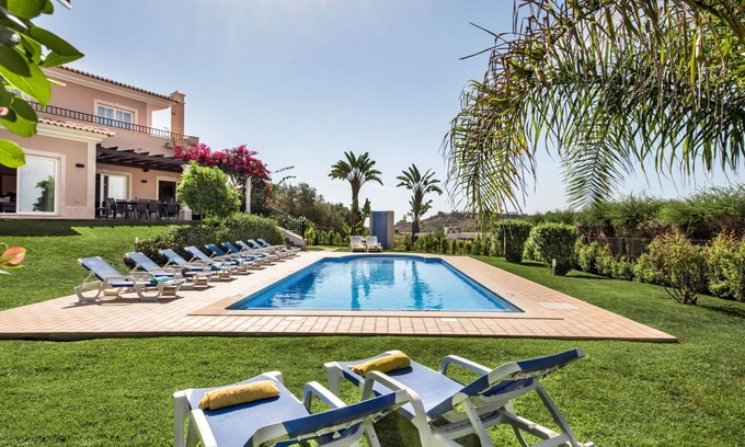 Patio Villa | Stunning private villa for 12 guests with WIFI, A/C, private pool, TV and patio