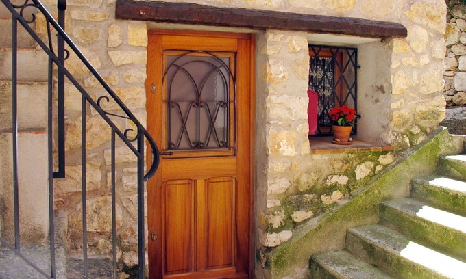 Bendejun House | Stunning private villa for 5 people with WIFI, TV, patio and pets allowed