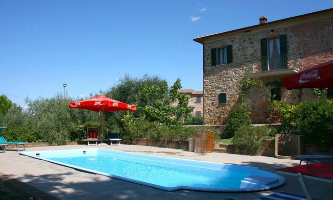 Santa Maria Villa | Stunning private villa for 10 people with WIFI, private pool, TV and balcony, close to Montepulc.