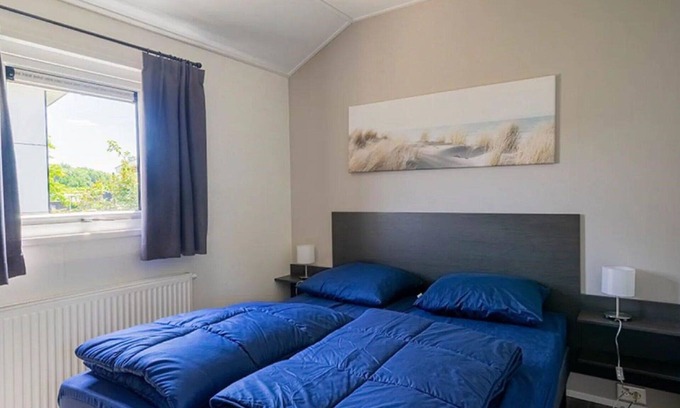 Nunspeet House | Stunning private villa for 4 people with pool, WIFI, TV and terrace