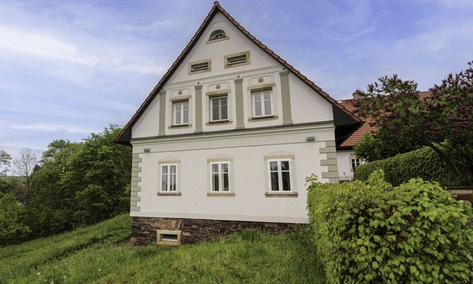 Sonov Villa | Stunning private villa for 6 people with private pool, WIFI, TV and terrace