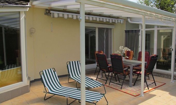 Godern House | Stunning private villa for 6 guests with WIFI, TV and terrace