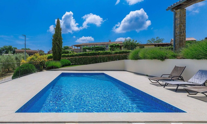 Baredine Villa | Stunning private villa for 8 guests with private pool, A/C, WIFI, TV, terrace and panoramic view