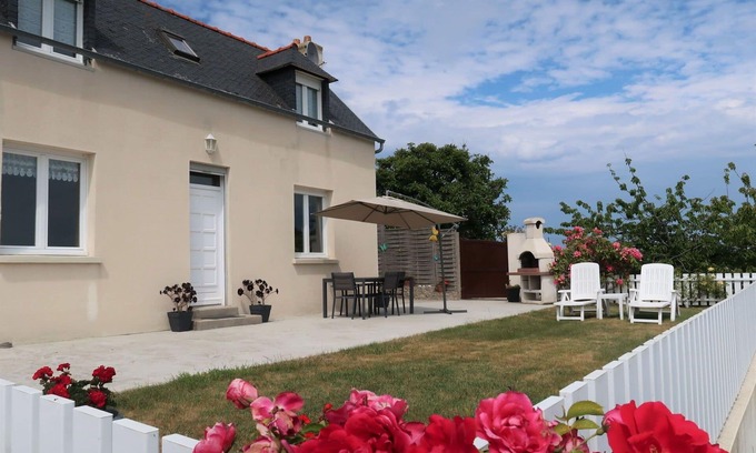 Le Ru House | Stunning private villa for 6 people with WIFI, TV and terrace