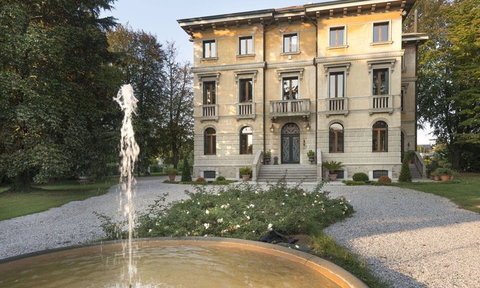 Saonara Villa | Stunning private villa for 17 people with A/C, WIFI, TV and terrace, close to Padua
