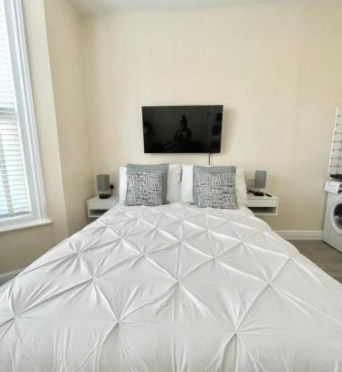 Fulham Broadway Apartment | Stunning Studio Set In The Heart Of Fulham