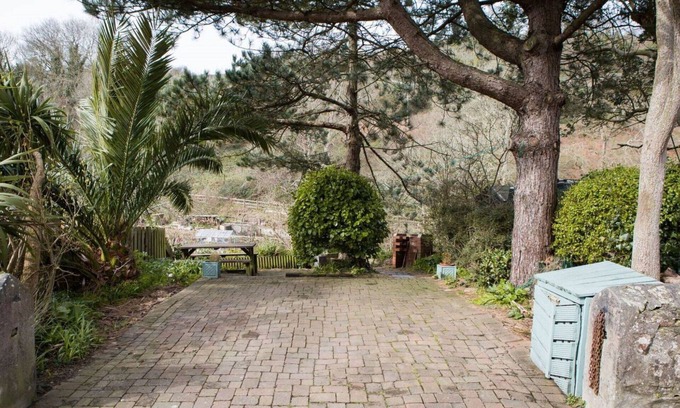 Pentewan House | Stunning villa for 6 people with TV