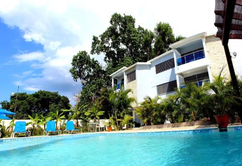 Villas Ana Maria House | Stylish 1r-1b Apt Near The Beach And Main Street