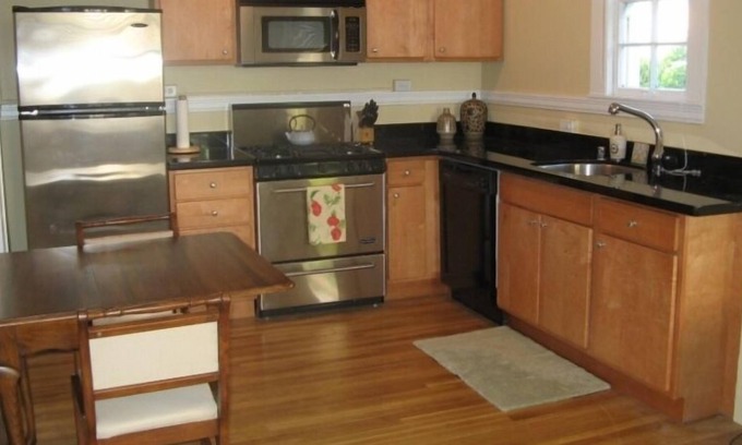 Nob Hill Apartment | Stylish corner 1BR apartment on Nob Hill, great location