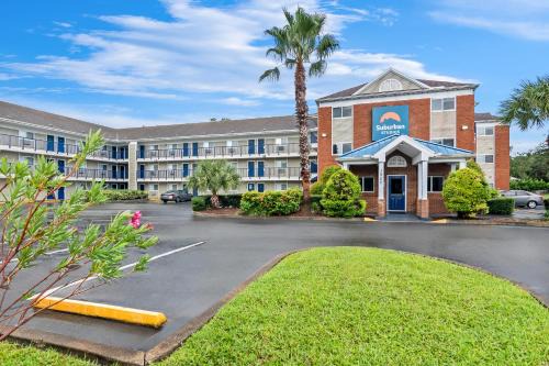 Stuart Hotel | Suburban Studios Stuart near Federal Hwy 1