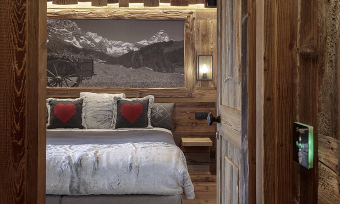 Cervinia Apartment | Suite Appartment walking distance slopes and center with wellness area