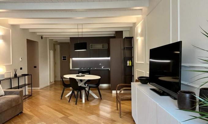 Borgo San Leonardo Apartment | Suite Moroni Apartment