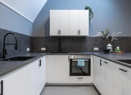 Oss Apartment | Suite W Fast Wifi And Kitchen Acces Weaving Mill