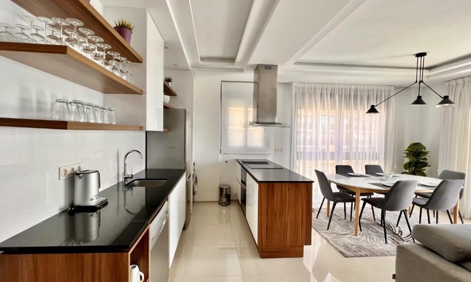 Els Arenals del Sol Apartment | Sun Apartment Los Arenales by United Renters