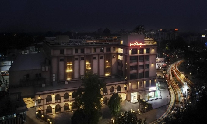 Sayajiganj Hotel | Sunday Hotel Vadodara