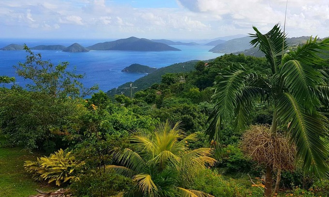 Great Mountain Apartment | SUNFLOWER LANE- OCEAN/ISLAND VIEW APARMENT 2BDR 2BTH - 7 mins from Capital/Beach