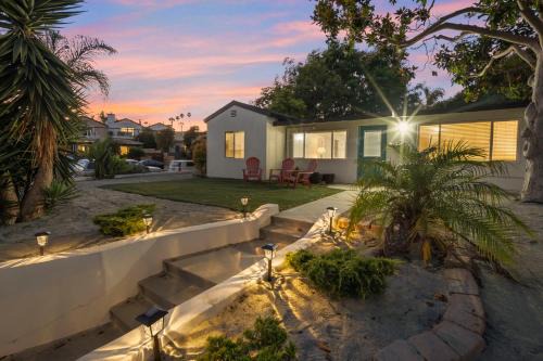 Pacific Beach House | Sunlit Shores beachside Bliss