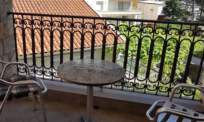 Rozino Apartment | Sunny Boulevard