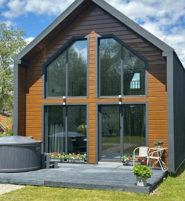 Mykulychyn Apartment | Sunny Place cottage