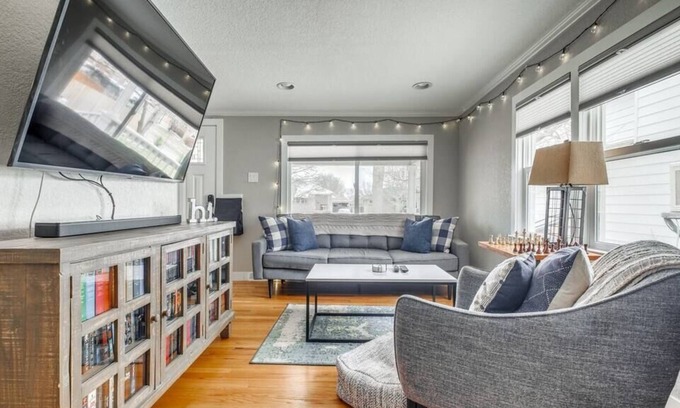 Sunnyside House | Sunnyside Oasis: 2BD Home plus 1BD Carriage Home