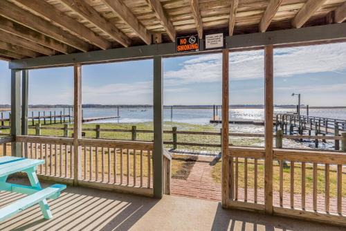 Chincoteague Apartment | Sunrise Sonata