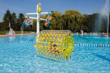 Niagara-on-the-Lake Resort | Sunset Cottage Unit #208