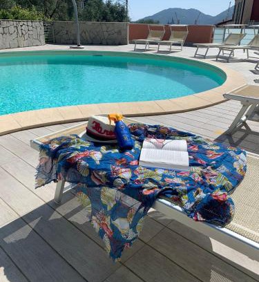 Lerici Apartment | Sunset Garden