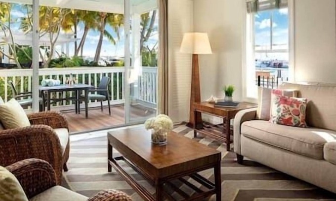 Historic Seaport Resort | Sunset Harbor | Hyatt | Marina | Concierge | Pool