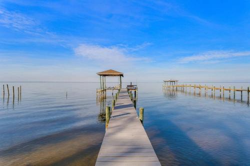 Gulf Breeze House | Sunset Hideaway