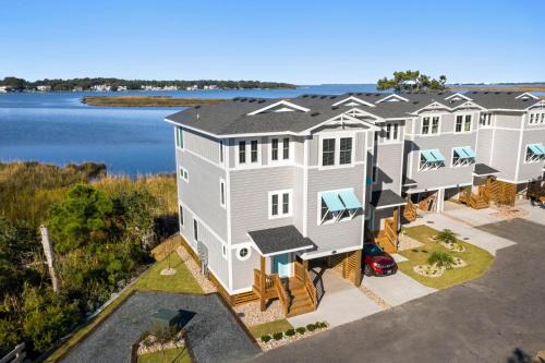 Colington House | Sunset On The Sound