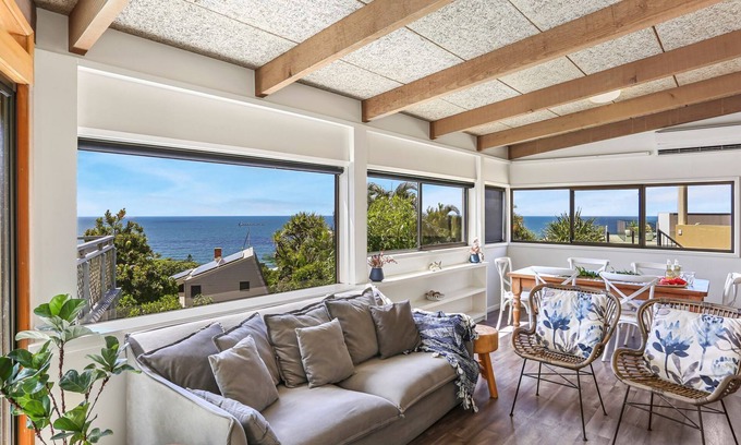 Sunshine Beach House | Sunshine Beach Shack - Pet Friendly close to the beach