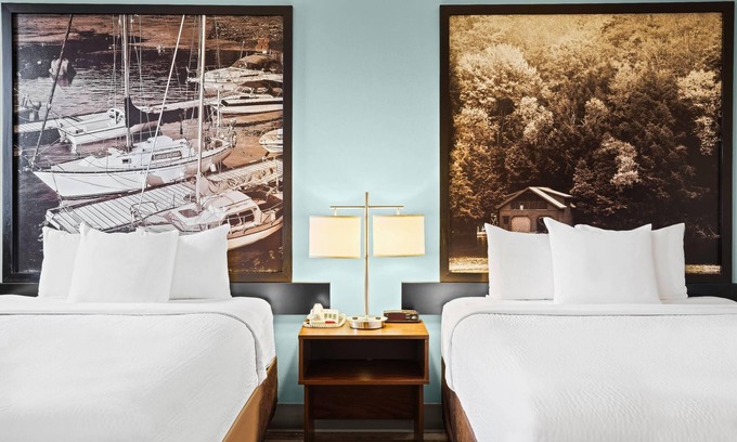 Thunder Bay Hotel | Super 8 by Wyndham Thunder Bay