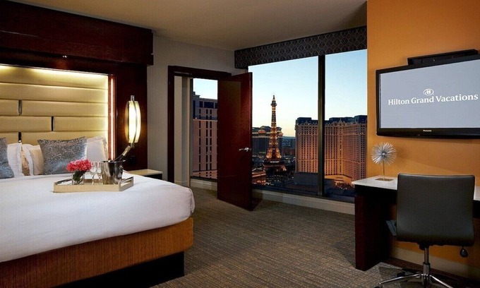 Las Vegas Apartment | SUPER BOWL 2024! ELARA-HILTON GRAND VACATIONS, Penthouse - 1 Bedroom Plus Suite