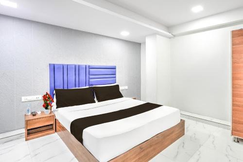 Surat Hotel | Super Hotel O Sneh Rashmi Botanical Garden Surat Formerly Stadium Plaza
