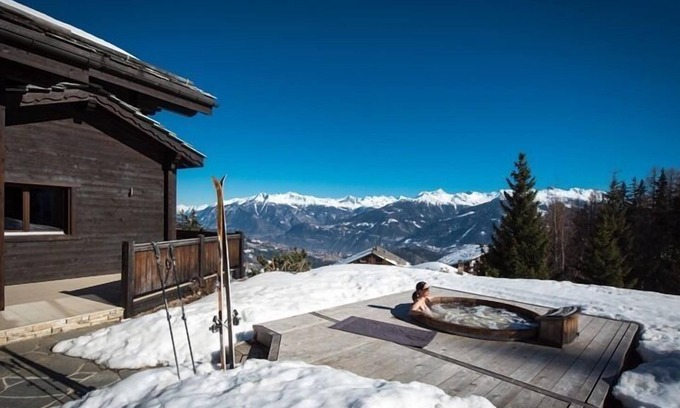 Anzere Ski Chalet | Superb chalet of contemporary construction located at the foot of the ski slopes with internet acces
