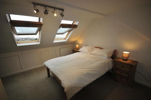 Porth Apartment | Surf View Apartment, Newquay