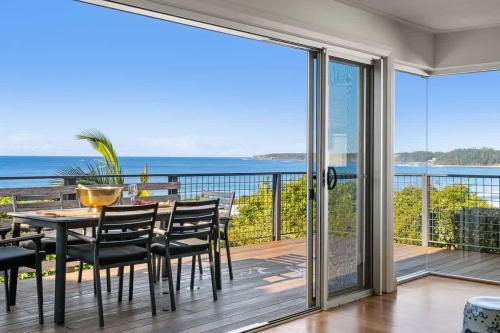 Mollymook Beach House | Surf Watch Mollymook - panoramic beach vistas